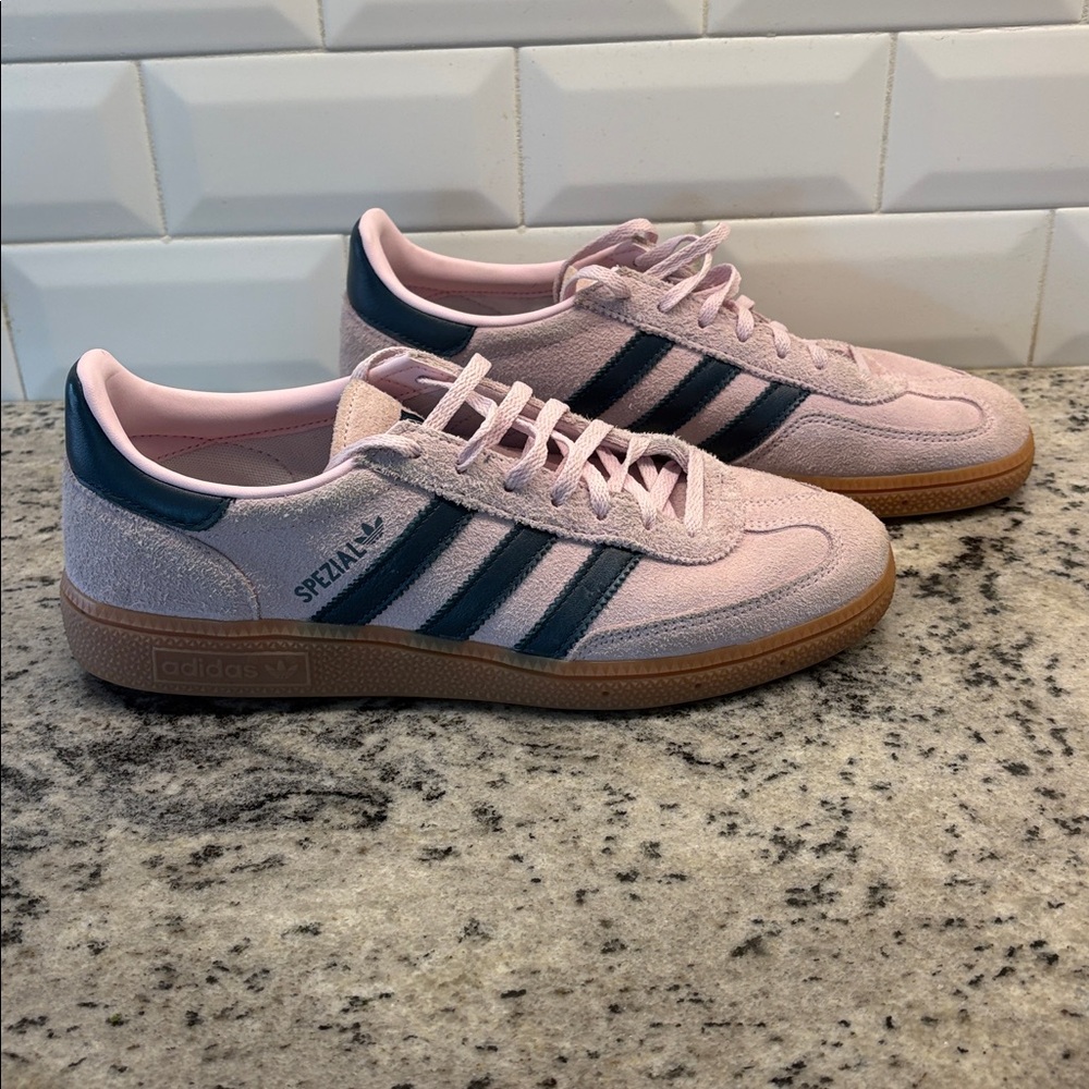 Adidas Pink Suede Spezial with navy Stripes size 9 - Picture 4 of 13